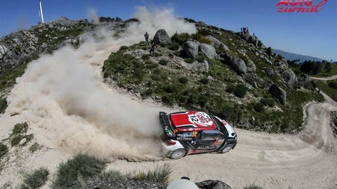 Thumb 89832 large jari matti latvala v portugalsku vyhral koci pre poruchu motora nedokoncil