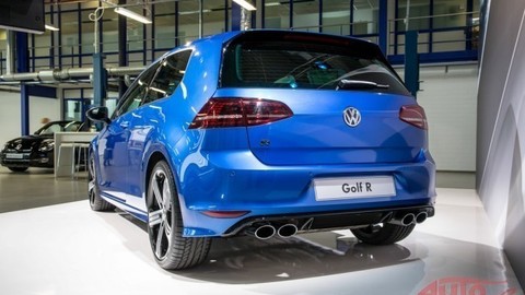 Thumb vw golf r pre 1460 2 650x433