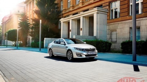 Thumb kia optima facelift 1 iaa frankfurt 2013 650x433