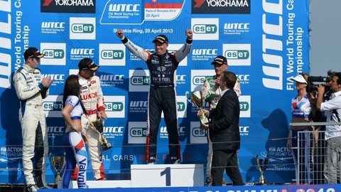 Thumb 37833 large podium race2 svk 40