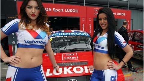 Thumb 34771 large wtcc monza girls ita 18