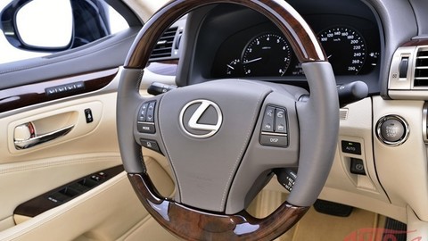 Thumb 30472 large ls steering wheel