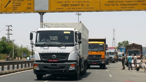 Thumb 22406 large bharatbenz vyrazil na indick c3 a9 cesty