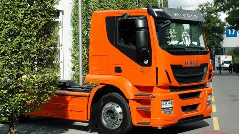 Thumb 25355 large iveco hi road