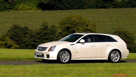 Thumb 16721 large 008 cadillac cts v sport wagon