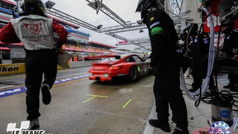 Thumb 11564 large 2012 24 heures du mans 80 flying lizard motorsports usa lm gte pro porsche 911 fga 1224a fg2 4866 hd