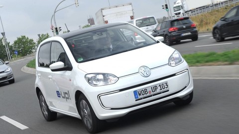 Thumb 87144 large na autosalone v bratislave budete moct vyskusat elektromobily vw e up a e golf