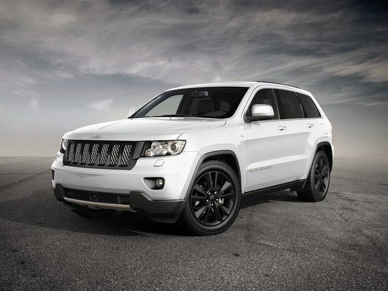 Content 1092 large 120220 j grand cherokee geneva 2012 01 resize