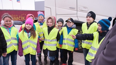 Thumb 87248 large dopravne seminare pre deti chvalyhodna iniciativa volvo group slovakia