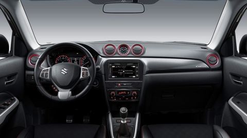 Thumb vitara s interior 2