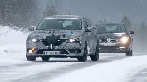 Thumb 86459 large novy renault megane odhalia na jesen bude hranatejsi a zrejme bez trojvalcov