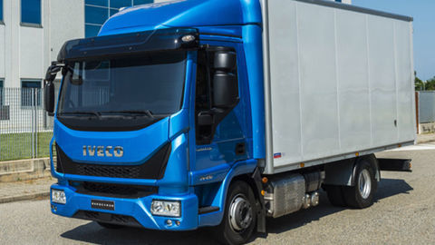 Thumb truck of the year iveco
