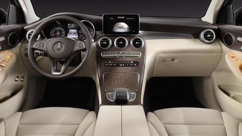 Thumb mercedes glc int1