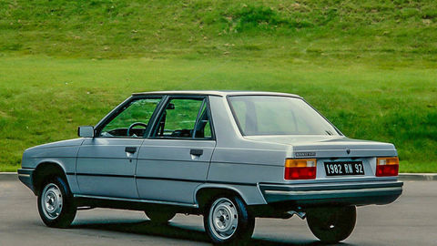 Thumb renault 9 01