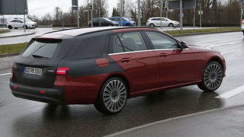 Thumb mercedes e class estate 006