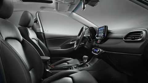 Thumb hyundai i30 interior black hires