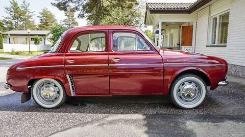 Thumb renault dauphine 129766 l