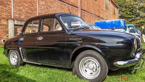 Thumb renault dauphine 2015 lorient photo designmoteur