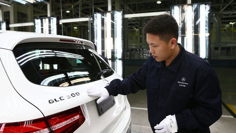 Thumb mercedes benz glc china production 3