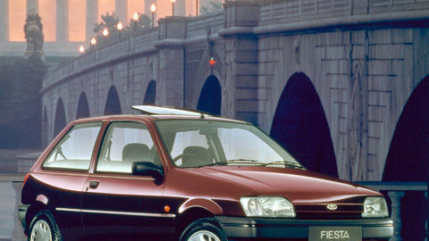 Thumb fordfiesta 1989 1995 classic 01