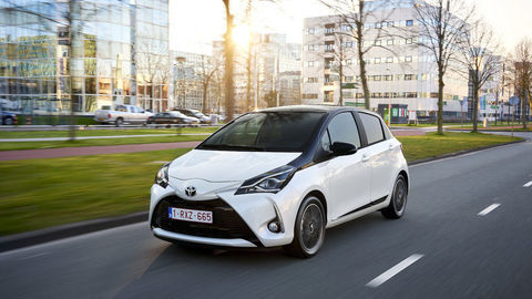 Thumb 2017 toyota yaris dynamic 30