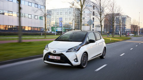 Thumb 2017 toyota yaris dynamic 34