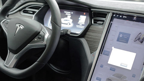 Thumb tesla modelx pristr1