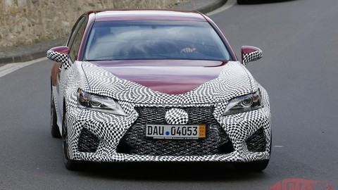 Lexus pripravuje konkurenta pre BMW M5 s atmosférickým motorom