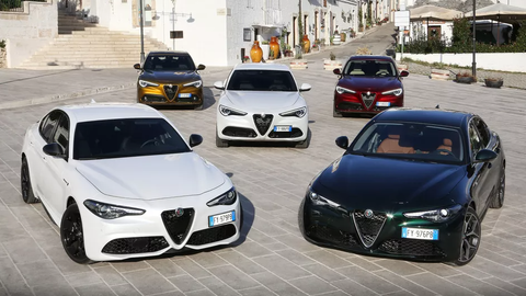 Alfa Romeo novinky: Čo bude s Giuliettou, Giuliou, Stelviom a Tonale?