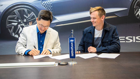 Hyundai Slovensko podporí pretekára Maťa Homolu aj v roku 2022
