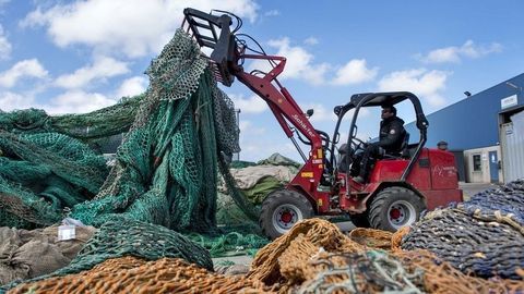BMW vyrába súčiastky z recyklovaných rybárskych sietí
