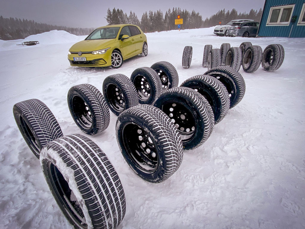 TEST zimných a celoročných pneumatík pre sezónu 2022/2023 (VIDEO)