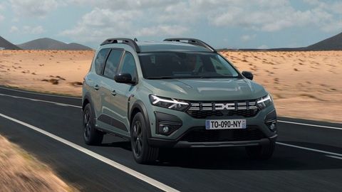 Dacia Jogger: Hybridný pohon so štvorvalcom 1.6 SCe prinesie do ponuky automatickú prevodovku