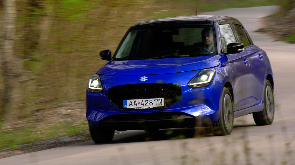 Suzuki Swift 1.2 DualJet 4WD: Aj najdostupnejšia „štvorkolka“ je mimoriadne úsporná (VIDEOTEST)