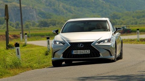 Thumb lexus es sk test 2025 4k.00 17 06 16.still438