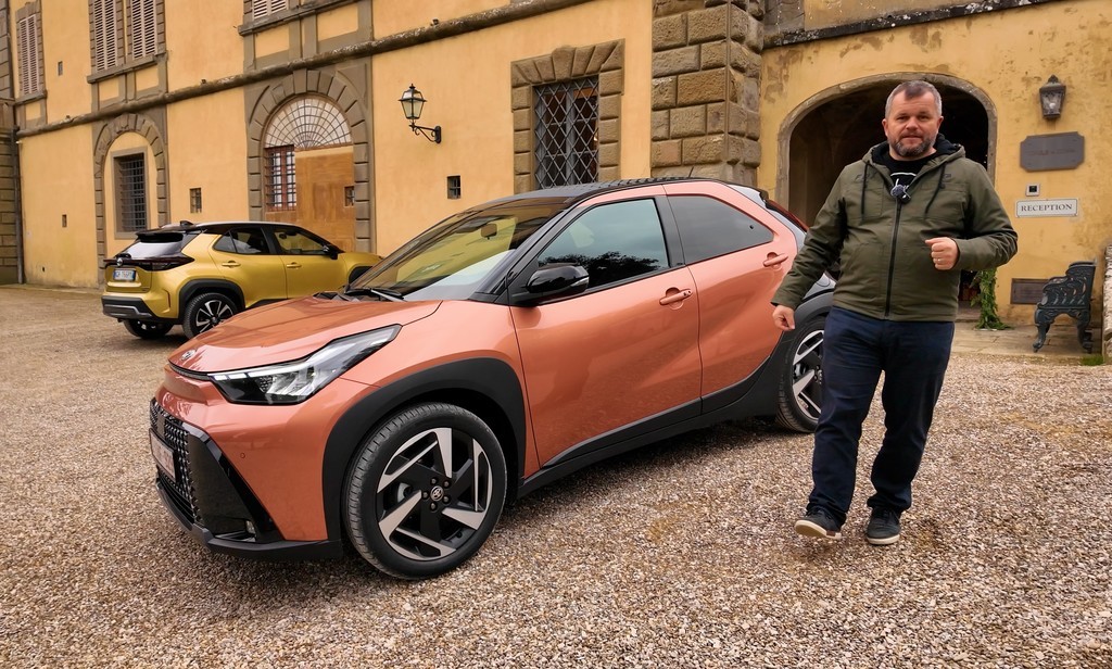 Toyota Aygo X Hybrid: Najmenšia Toyota prvýkrát s hybridom a vo výbave GR Sport (VIDEO)