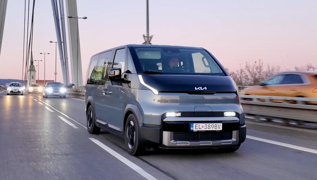 Kia PV5 120 kW (71,2 kWh) Passenger: Konečne elektrická Kia za dobrú cenu! (VIDEOTEST)