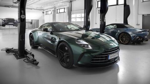 Thumb aston martin prague servis 2 lores