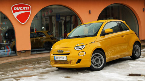 Thumb fiat 500 hybrid sk test 2026 4k.00 06 04 24.still657