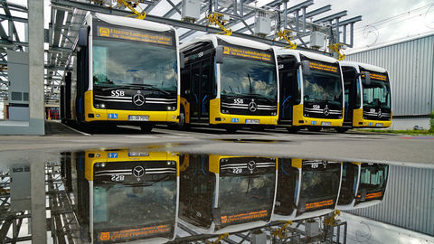 Thumb vlani v eur pe r stol iba trh autobusov 1