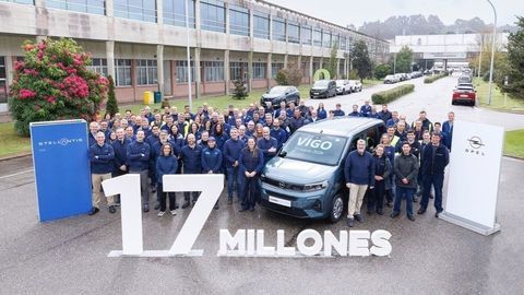 Thumb anopelcomboelectricthe17 millionthvehicleproducedatstellantisvigo