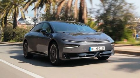 Thumb xpeng p7 strih02.00 12 01 19.still010