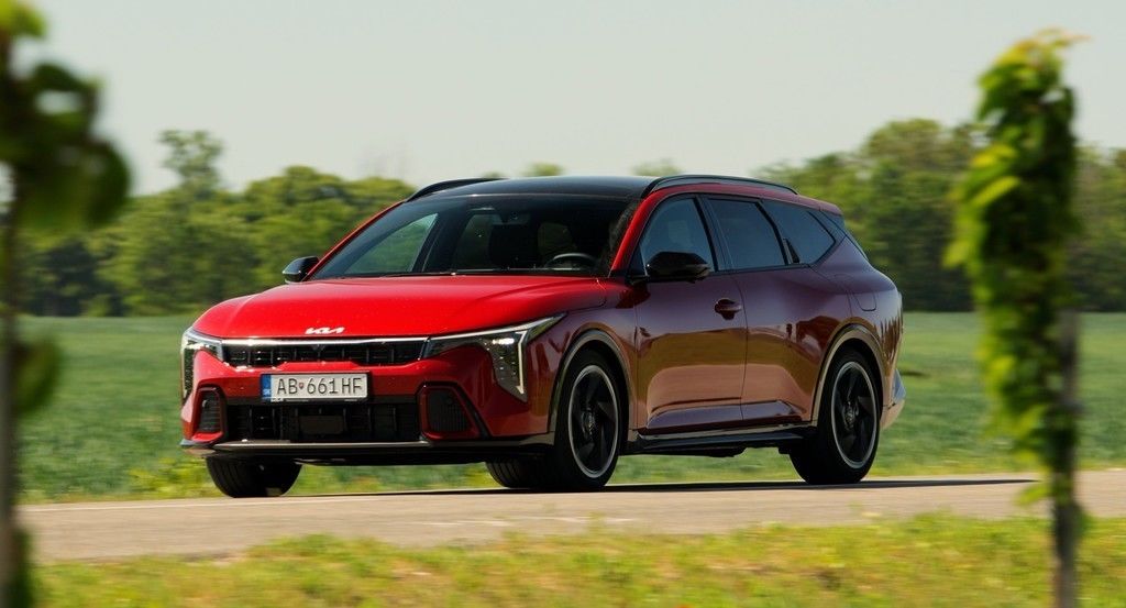 kia k4 sportswagon test video