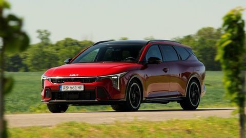 Thumb kia k4 kombi sk test 2026 4k.00 03 34 12.still713