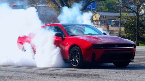 Thumb dodge charger prva jazda 2026 4k.00 07 46 23.still836