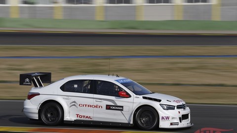 Sebastien Loeb najrýchlejší v predsezónnom teste WTCC