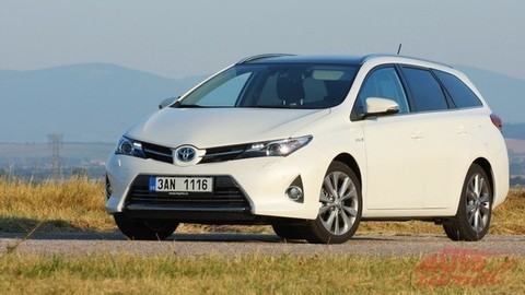 Toyota Auris Touring Sports: Zaujme hybridnou technológiou bez kompromisov v priestore