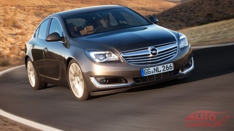 Motoring: Vyskúšali sme modernizovaný Opel Insignia, novinky od BMW a Jaguaru