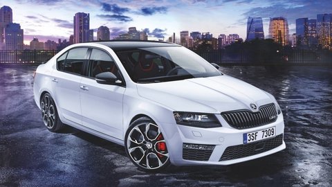 Škoda Octavia RS 230 s vyšším výkonom a samosvorom prišla na Slovensko