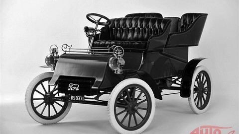 Pred 150 rokmi sa narodil Henry Ford